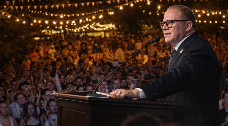 Rafael Castillo desborda el Club Flamboyán y se consolida como el líder de la oposición en Santo Domingo Este