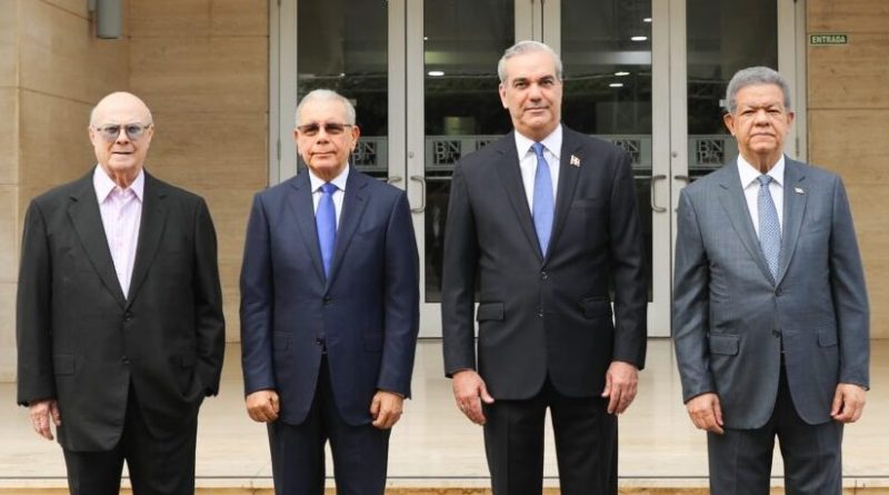 Proponen modificar el artículo 124 de la Constitución para permitir que Leonel, Hipólito, Danilo y Abinader compitan nuevamente por la Presidencia