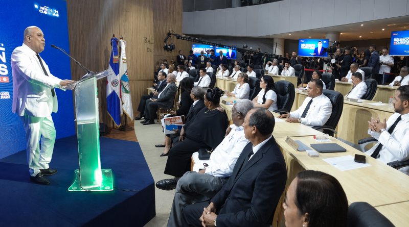 Concejo Municipal resalta logros y consenso en conmemoración del Día de los Ayuntamientos