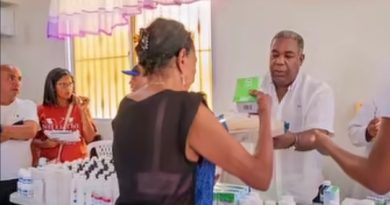 Tony Peña Guaba encabeza jornada social en Pantoja y lleva asistencia directa a decenas de familias