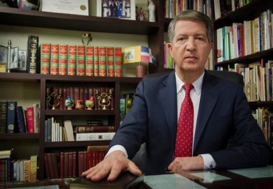 Dr. Isaías Ramos afirma que seguir subsidiando mal, importando mal y endeudándose mal compromete el destino de la República