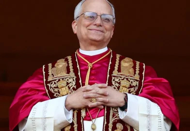 El Papa: «Unos pocos tiranos están destruyendo el mundo»