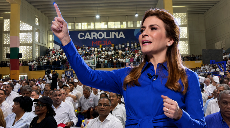 *Carolina Mejía reúne dirigentes y simpatizantes del Sur en acto político en Barahona*