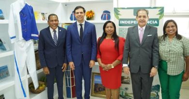 Raquel Peña y Roberto Ángel Salcedo inauguran el Primer Festival Cultural de la Región Enriquillo