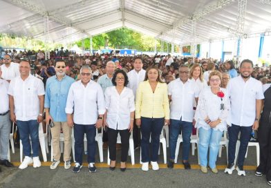 DASAC celebra el Día de las Madres con la presencia del presidente Luis Abinader y dirigentes del PRM