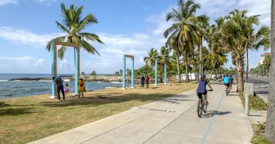Crónica del mar que abraza la ciudad