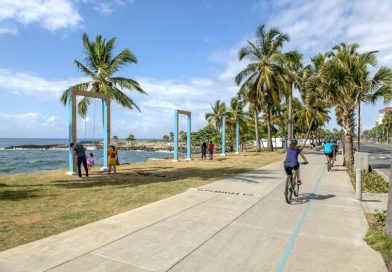 Crónica del mar que abraza la ciudad